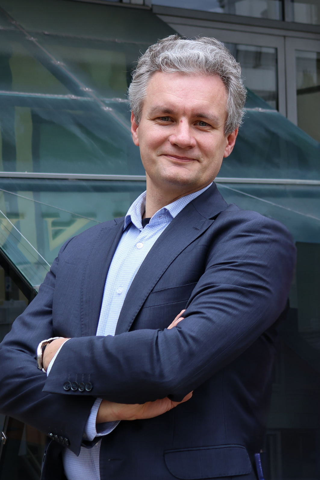 Portret dr hab. Jarosława Kucharskiego