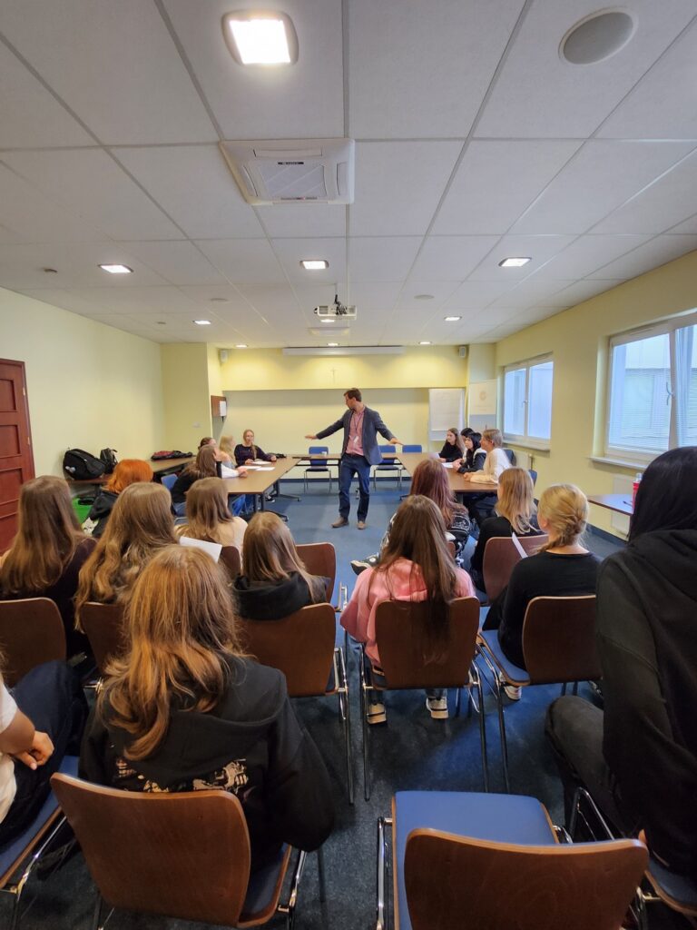 570494168_1380676327401496_116662138516052894_n