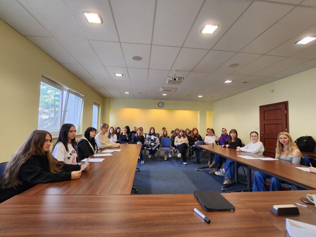 571167348_1380927844043011_280130452545020800_n