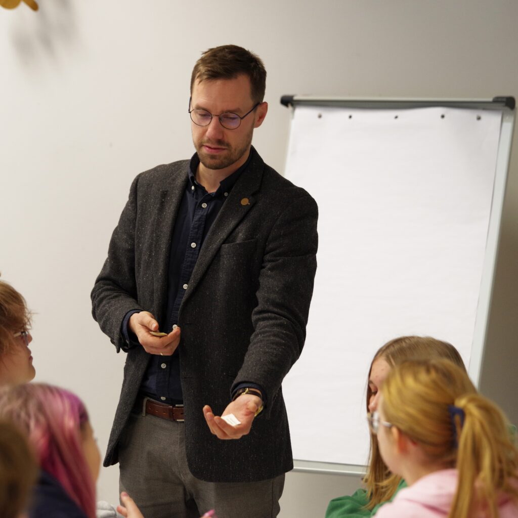 616827865_1417604590155306_8470671902001845491_n-1