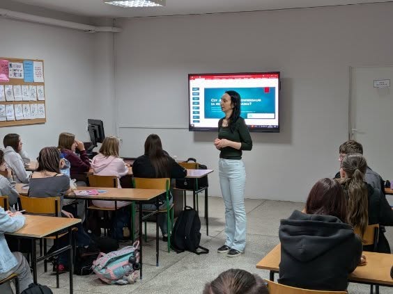 dr Ewa Odoj podczas warsztatów w Żychlinie pod Koninem